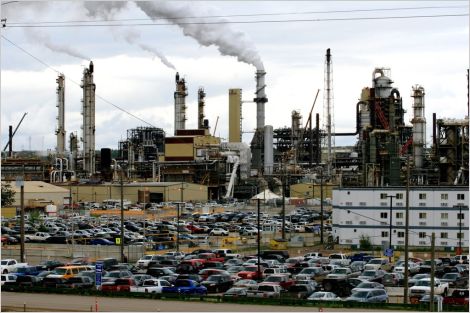 Oilsands refinery in Fort McMurray