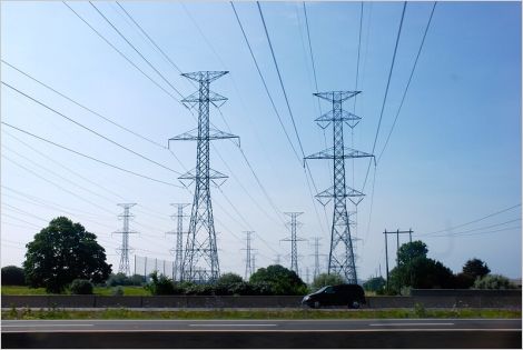 Electricity power lines in Ontario