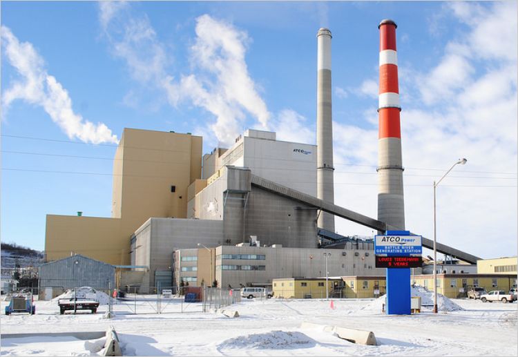 Coal-fired power plant in Battle River, Alberta