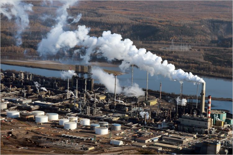 Aerial photo of Suncor plant