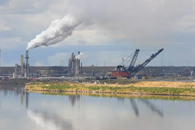 Oilsands facility and tailings
