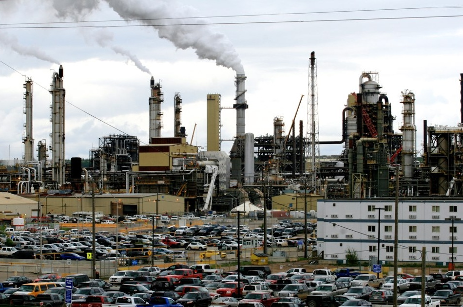 Oilsands refinery in Fort McMurray
